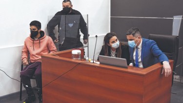 La parte acusadora pedirá la prisión perpetua, máxima y única pena para la carátula de femicidio.  Foto Florencia Salto.