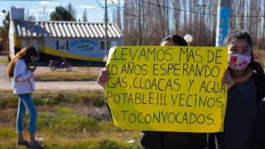 Vecinos de Cervantes reclaman servicios básicos. Foto Emiliana Cantera.