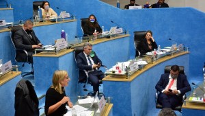 Río Negro: El debate del pase a planta marcado por discursos electorales