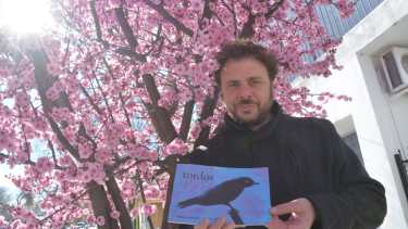 “Tordos”: el vuelo de pájaros hecho arte y poesía