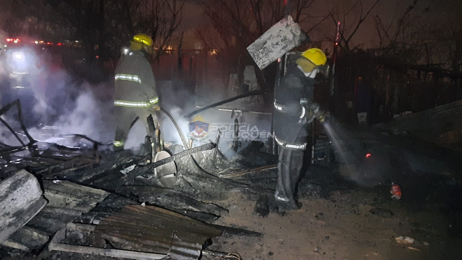 Un incendio en el oeste de Neuquén consumió una iglesia y una vivienda ...