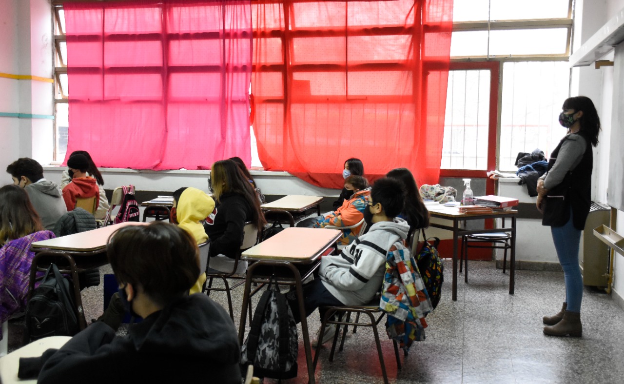 Las escuelas de nivel primario retomaban las clases hoy. Foto Florencia Salto.