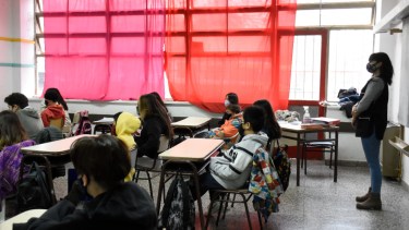 Las escuelas de nivel primario retomaban las clases hoy. Foto Florencia Salto.