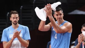 La emotiva despedida de Scola, que jugó su último partido con la selección