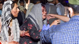 Al menos 72 muertos por los atentados: Kabul sufrió una cuarta explosión