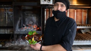Del asador criollo al «gin truck», el cerro Catedral también se saborea