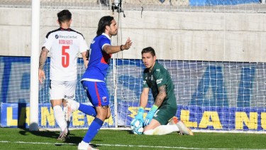Magnín festeja su gol de chilena. El delantero abrió la cuenta en el partido de 16avos de final. 