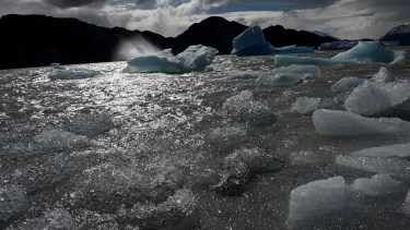 Lluvias torrenciales, olas de calor y sequías son impactos del cambio climático, dice experta.