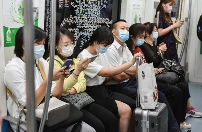 China aísla a millones de personas por nuevo brote en Wuhan, donde 'nació' el coronavirus.