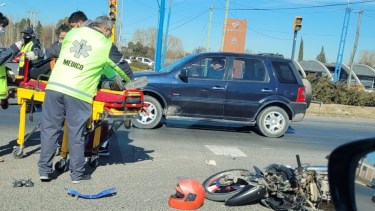 El siniestro ocurrió en ruta 22 y calle Mendoza, a metros del semáforo. (foto: gentileza)
