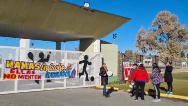 Cutral Co: en el parque de la ciudad se hizo el juicio por jurados (Foto: Andrea Vazquez)