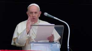 El Papa Francisco tendría «intenciones de renunciar», según indica la prensa italiana