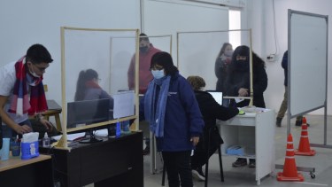 Hoy habrá atención prioritaria para embarazadas en el vacunatorio de Regina. 