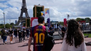 Messi cerraría hoy en París su acuerdo con el PSG