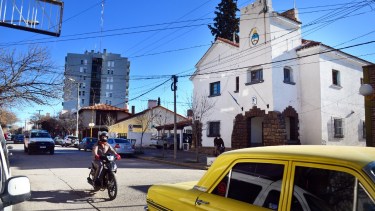 En la Comisaría Quinta de Regina se radicó la denuncia para dar con el paradero del hombre de 42 años.