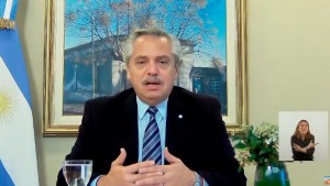 Alberto Fernández permanecerá en aislamiento hasta el jueves, tras su viaje a Perú