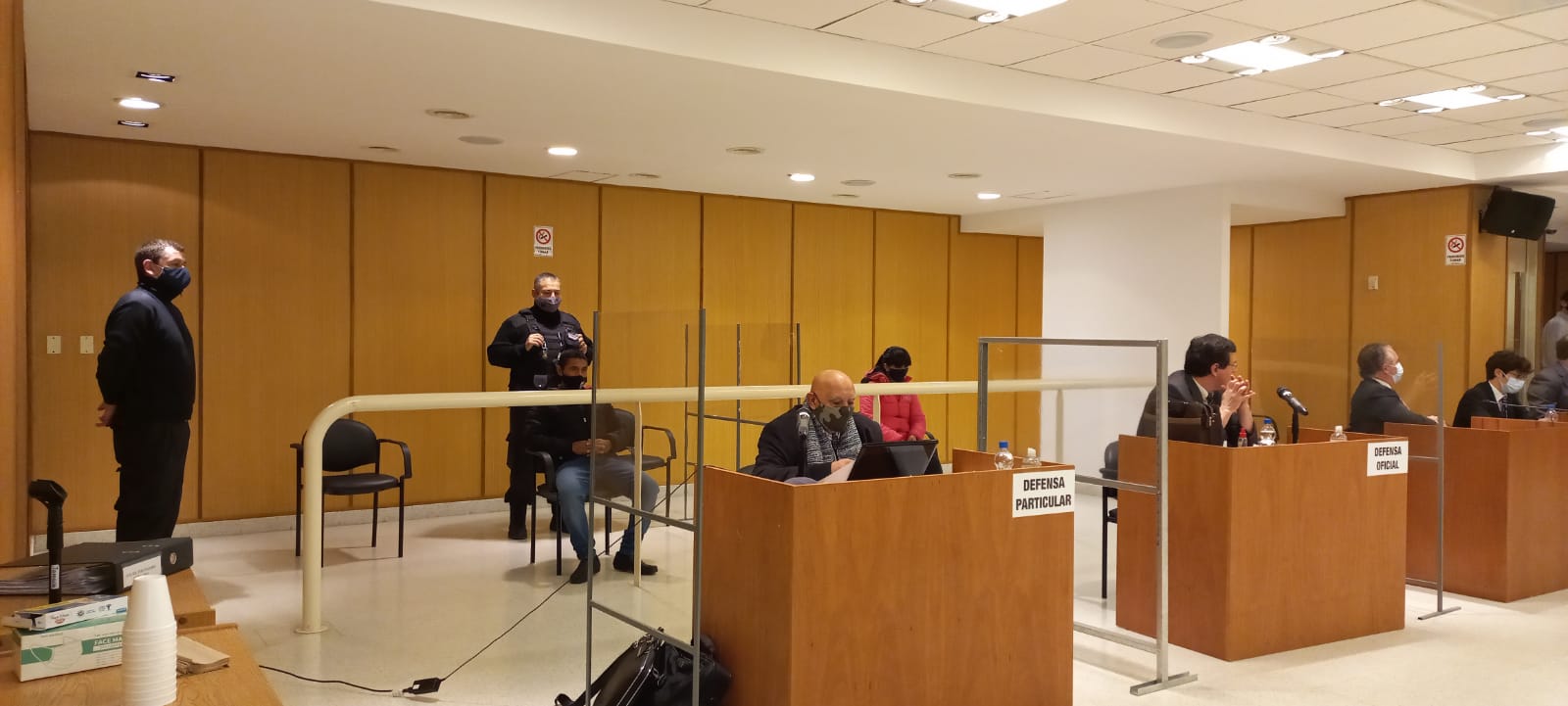 Erbín (al fondo de la sala) brindó su testimonio esta mañana ante el jurado. (foto: gentileza)