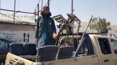 Cómo sigue Afganistán: los talibanes decretan una amnistía e instan a las mujeres a sumarse al Gobierno