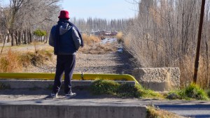 Comenzó a llegar el agua para el riego a Regina