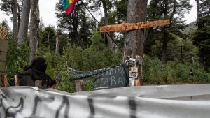 Indagarán a mapuches por usurpar un lote privado en Villa Mascardi