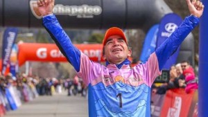 Maxi Morales ganó por sexta vez el Tetratlón de Chapelco