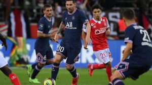 Messi hizo su estreno en el PSG, que le ganó 2-0 al Reims con un doblete de Mbappé