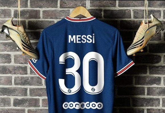 Así se vería la camiseta de Messi en el PSG, con el número 30 en la espalda. Foto: @gabyalooy

