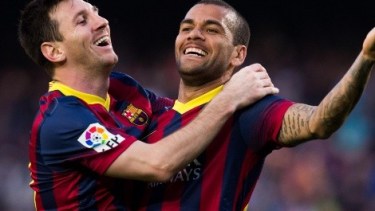 Dani Alves se acordó de su amigo Messi con un divertido mensaje