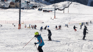 Volvió a nevar y generó un poco de alivio en el cerro Catedral