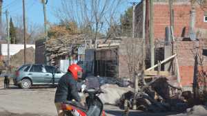 Vecinas de la toma Limay exigen soluciones por la falta de servicios básicos en Neuquén