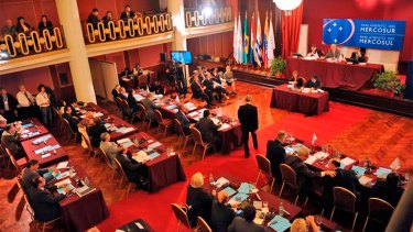 El Parlamento del Mercosur convocará a Chile a una "mesa de diálogo" por la ampliación de su plataforma continental. 