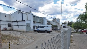 Dos heridos tras pelea entre internos en el Penal 2, de Roca