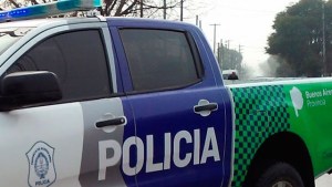 Sangriento asesinato de un joven: lo mataron a puñaladas y lo prendieron fuego