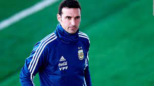 Scaloni tiene a 27 integrantes del seleccionado argentino en Venezuela