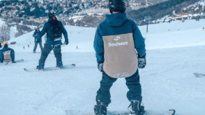 Cómo fue la maniobra para traer egresados a Bariloche cuando está prohibido