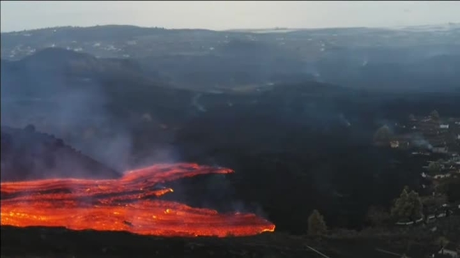 El volcán de La Palma puede tener hasta 20 millones de metros cúbicos de lava.-