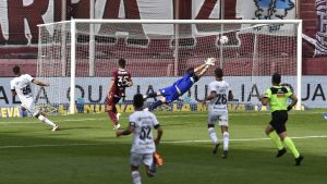 Liga Profesional: Newell’s sorprendió a Lanús y lo dejó sin liderazgo