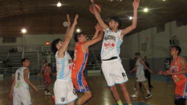 Deportivo Roca le ganó a Centenario en el polideportivo Gimena Padín. Foto: prensa Deportivo Roca. 