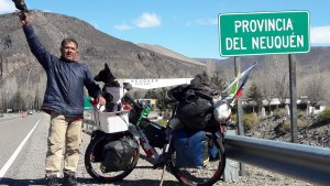 La gran aventura de Jorge y su perra Lola: de La Quiaca a Ushuaia en bicicleta por la ruta 40