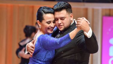 Cynthia y Sebastián se conocieron hace tres años, y desde entonces bailan juntos. Foto: gentileza Radio Líder.-
