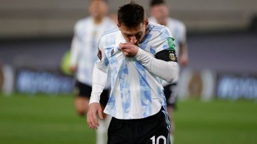 Messi tuvo una noche soñada en el Monumental. (Foto: AP)