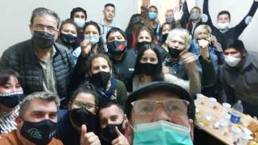 El intendente Adrián Casadei festejó el triunfo del JSRN con parte de su gabinete