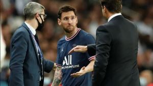 Pochettino lo sacó a Messi con 15′ por jugar y sobre el final, Icardi le dio la victoria al PSG