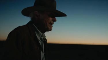 Este año, Clint Eastwood celebró 50 años como director, tras aquel debut con “Escalofríos en la noche, de 1971.