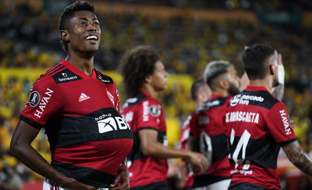 Bruno Henrique marcó los dos goles de Flamengo ante Barcelona. 

Foto: gentileza 