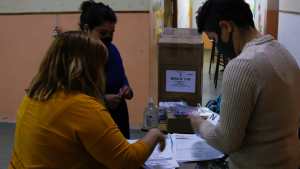 Si todavía no fuiste a votar en Roca, estos son los consejos a tener en cuenta