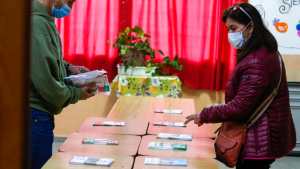 Río Negro vota con un clima prelectoral poco motivado