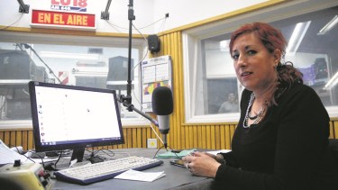 Sabina, la locutora que ayudó a superar miedos y dudas «al aire» en plena pandemia