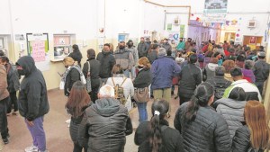 Alta demanda no covid: la odisea de conseguir un turno en salud pública de Roca