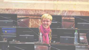 García Larraburu tiene mandato en el Senado hasta el 2025.